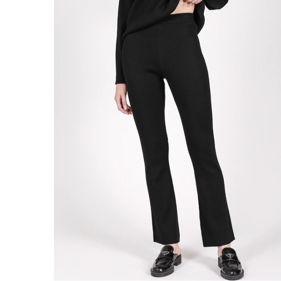 Brunette the Label Ribbed Flare Pants S/M Preowned - Picture 3 of 5